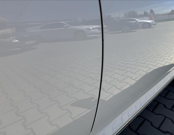 Volkswagen Passat 9