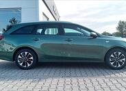 KIA Ceed 4