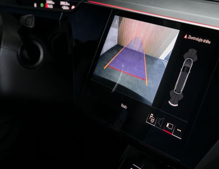 Audi e-tron 28