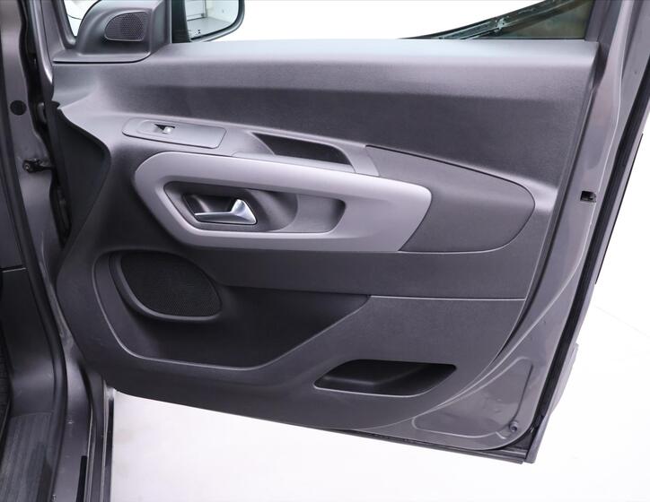 Toyota ProAce City Verso 13