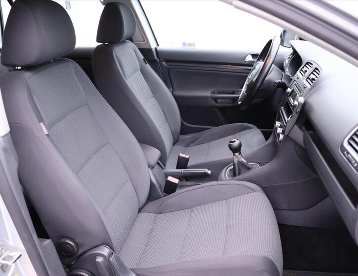 Volkswagen Golf 14