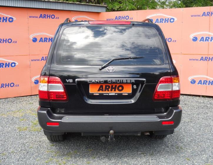 Toyota Land Cruiser 6