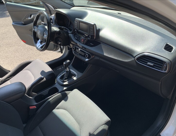 Hyundai i30 11