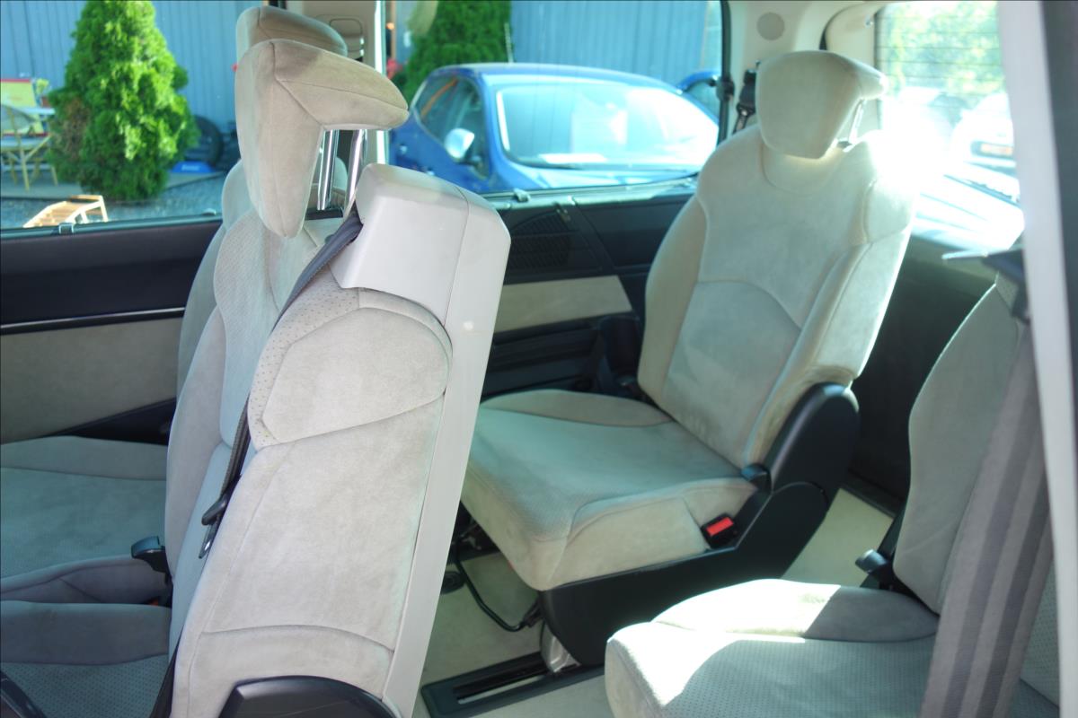 Citroën C8
