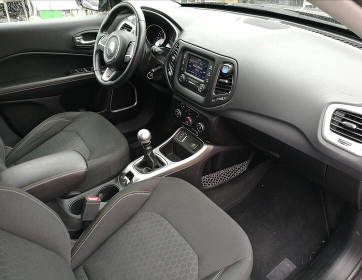 Jeep Compass 11