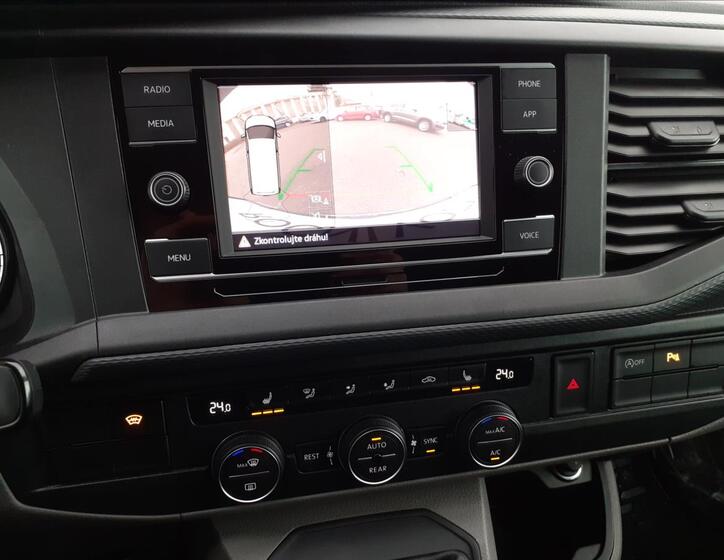 Volkswagen Caravelle 12