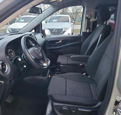 Mercedes-Benz Vito 13