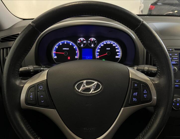 Hyundai i30 8