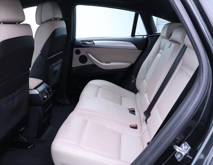 BMW X6 17