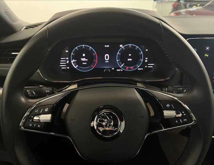 Škoda Octavia 16