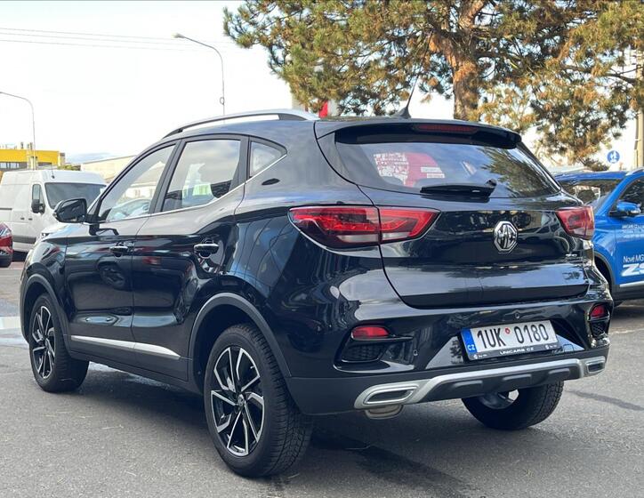 MG ZS 7