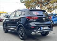 MG ZS 7