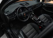 Porsche Macan 25