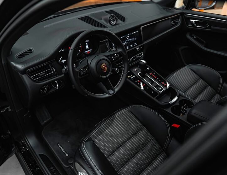Porsche Macan 25