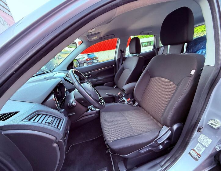Mitsubishi ASX 11
