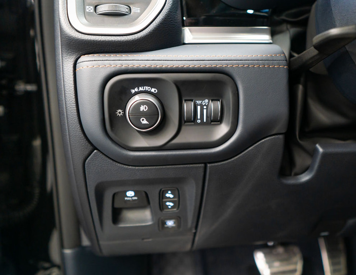 Dodge RAM 23