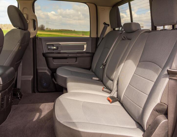 Dodge RAM 14