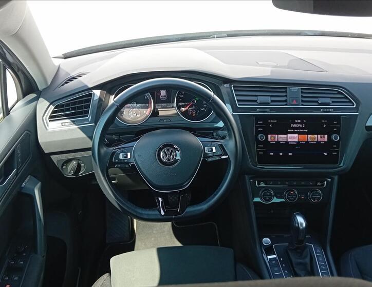 Volkswagen Tiguan 6