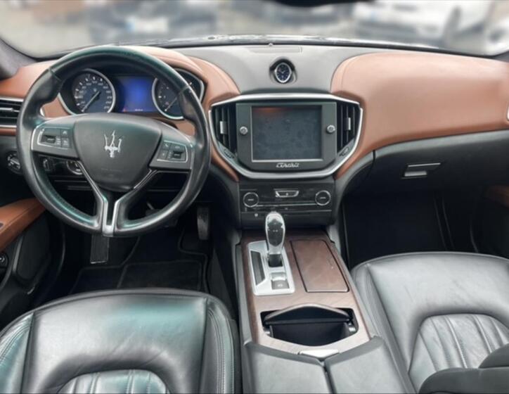 Maserati Ghibli 9