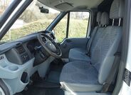 Ford Transit 9