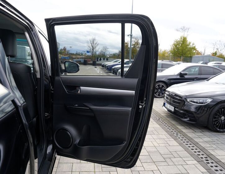 Toyota Hilux 18
