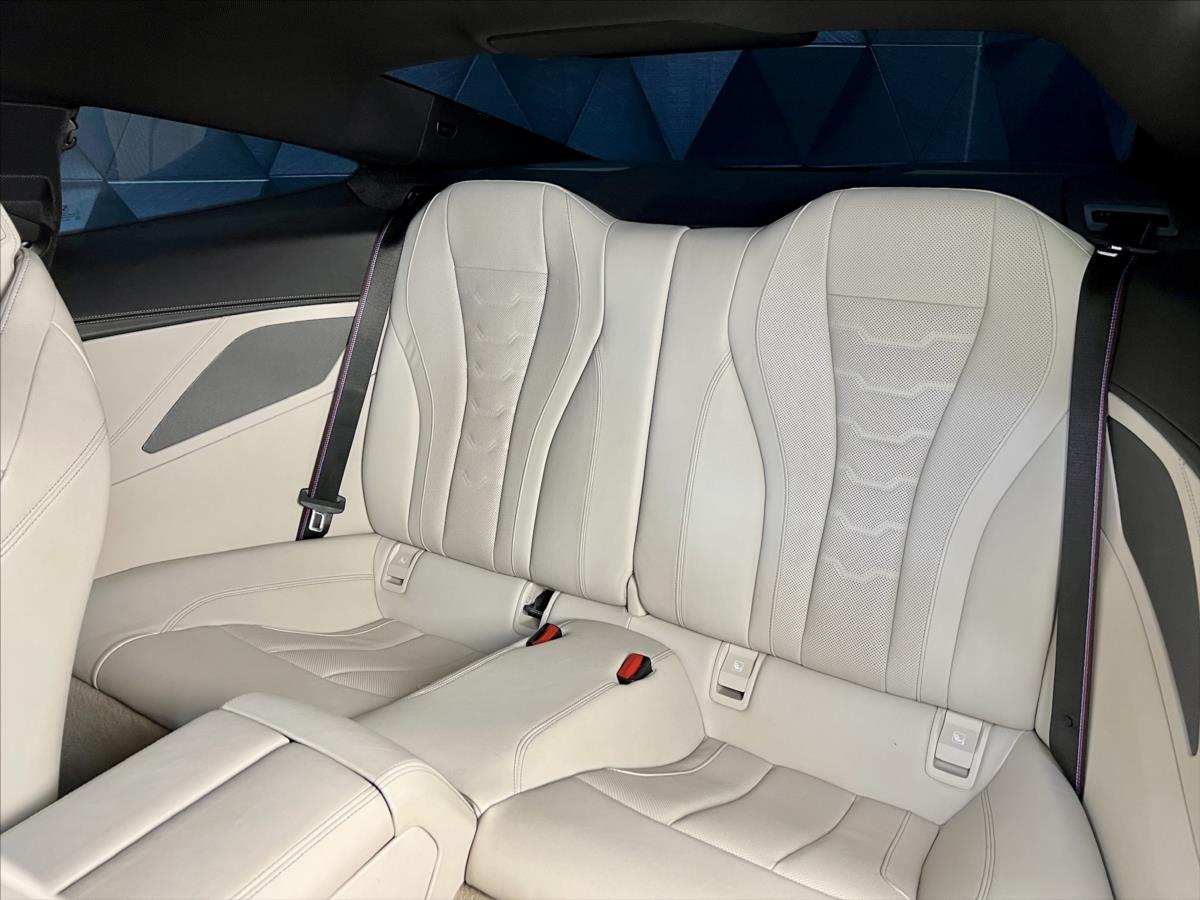 BMW Řada 8
