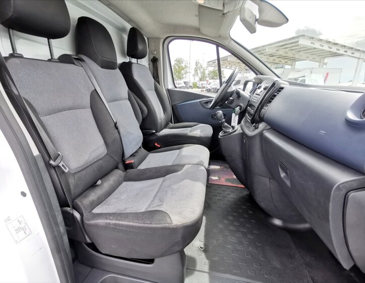 Opel Vivaro 7