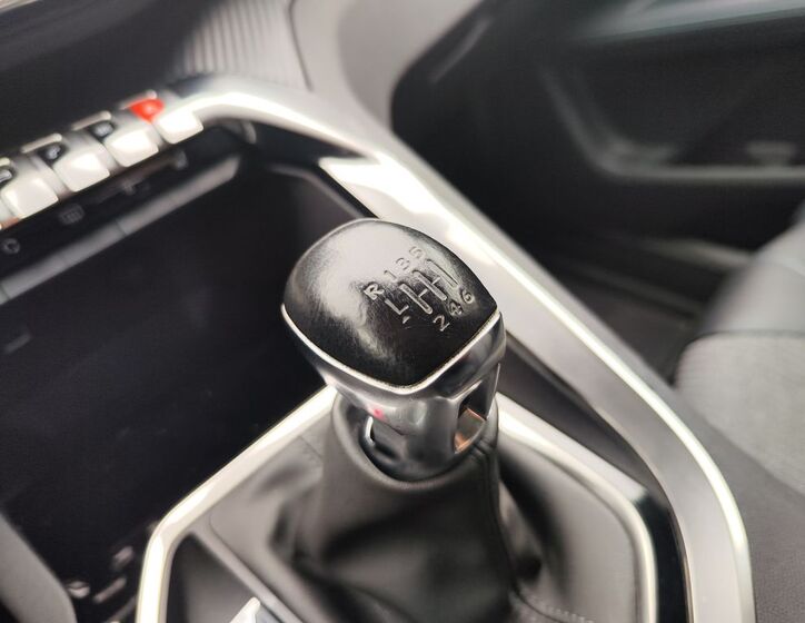 Peugeot 3008 24