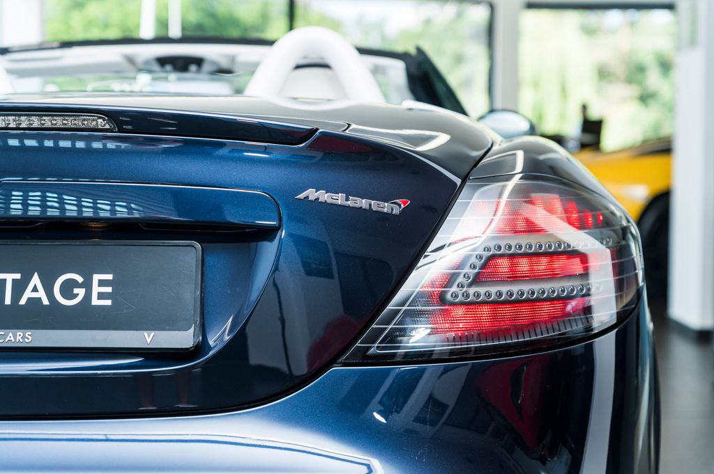 Mercedes-Benz SLR
