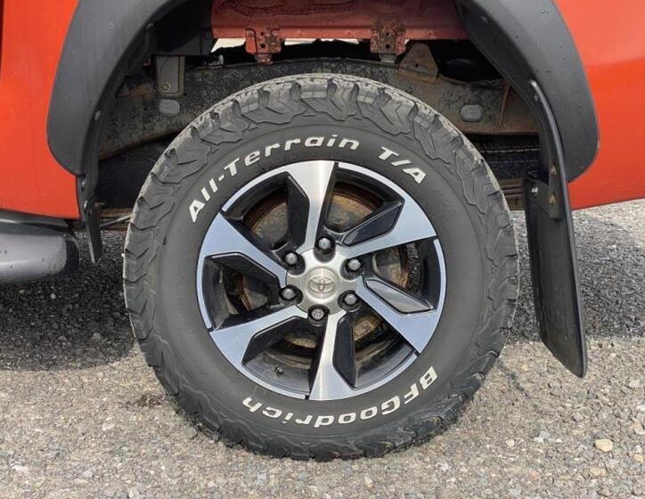 Toyota Hilux 10