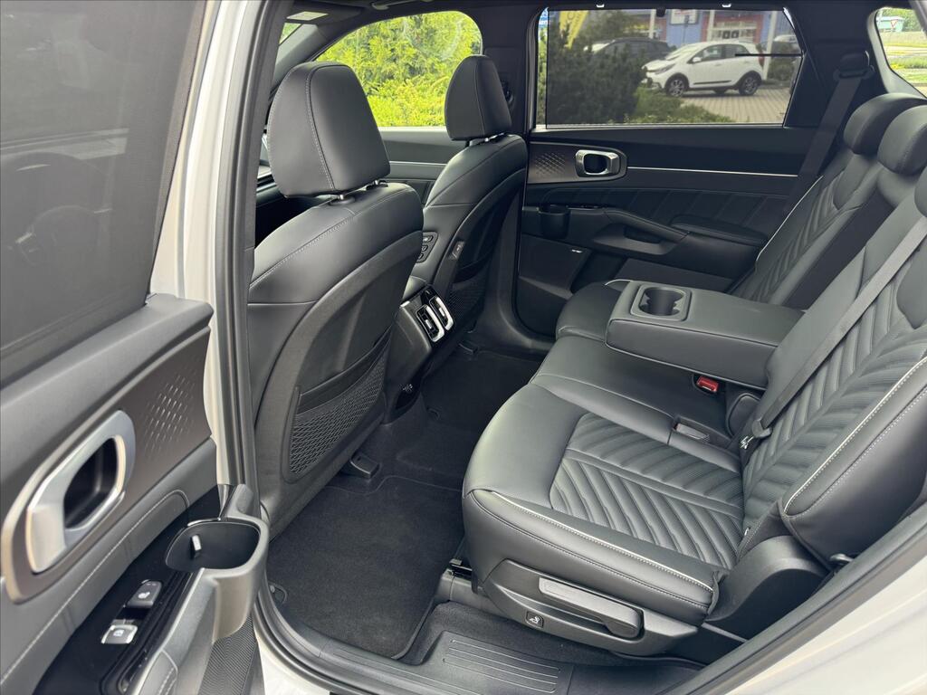 KIA Sorento 26