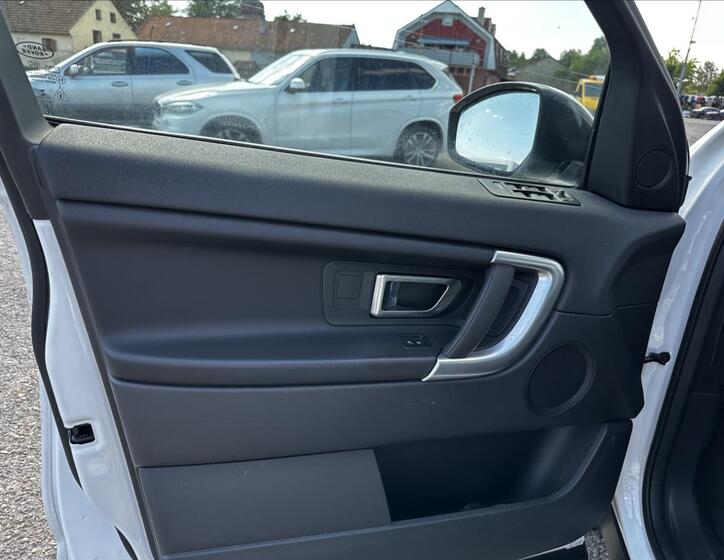 Land Rover Discovery Sport 10