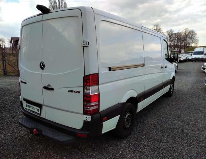 Mercedes-Benz Sprinter 4