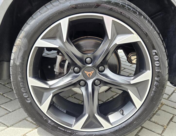 Cupra Formentor 19