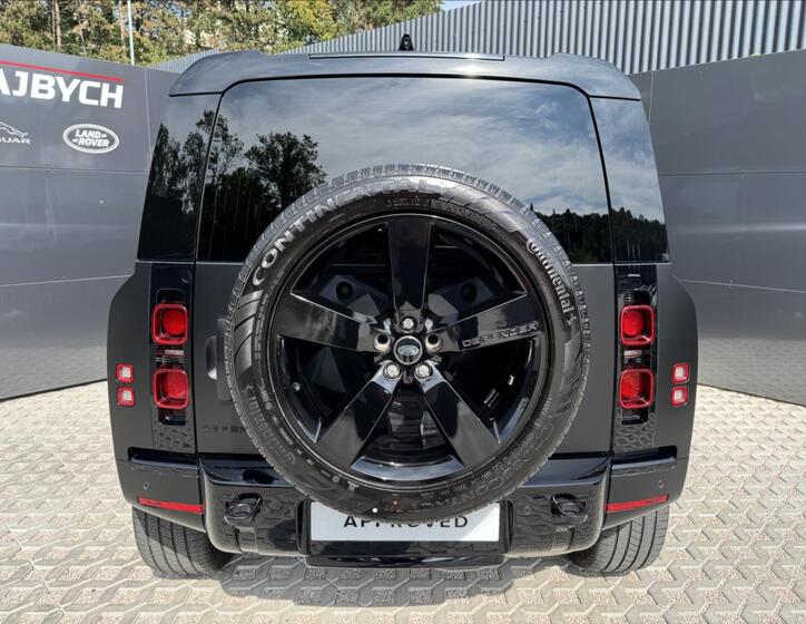 Land Rover Defender 8