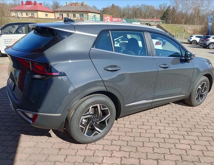 KIA Sportage 8