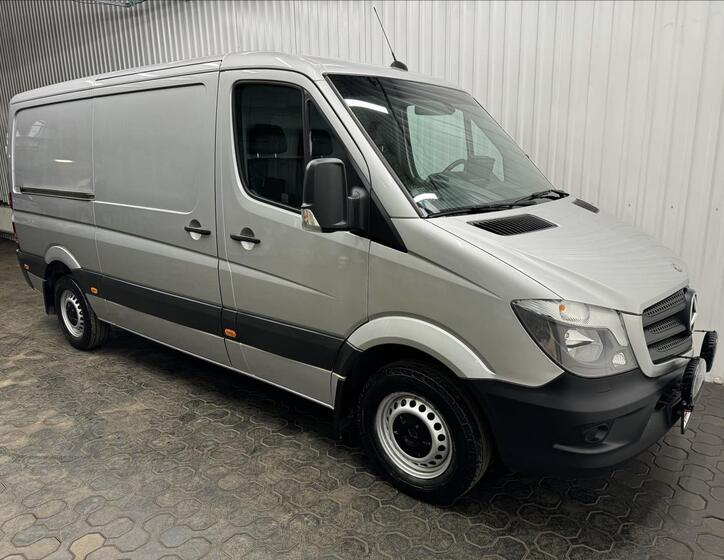 Mercedes-Benz Sprinter 12