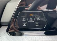 Volkswagen Golf 12