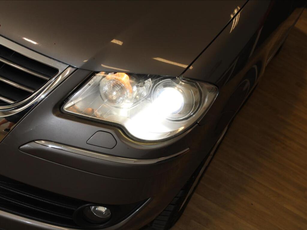 Volkswagen Touran 5