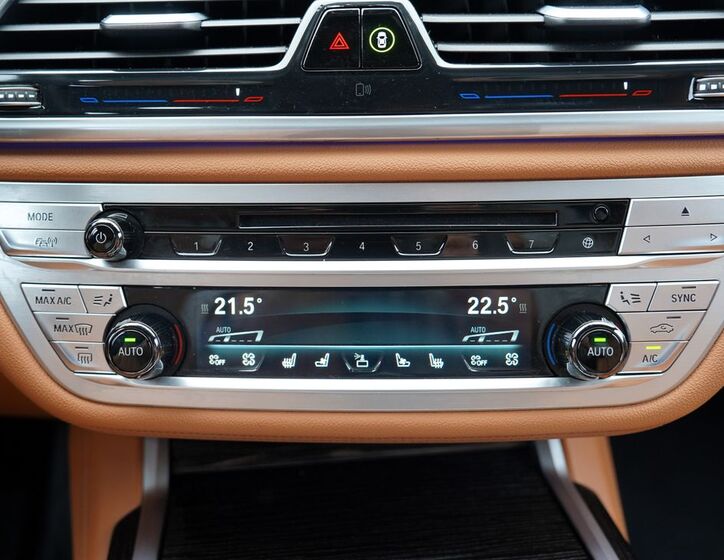BMW Řada 7 39