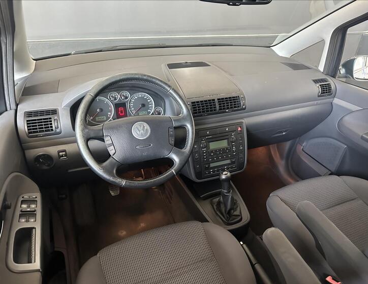 Volkswagen Sharan 19