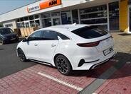 KIA ProCeed 14