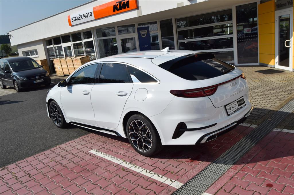 KIA ProCeed