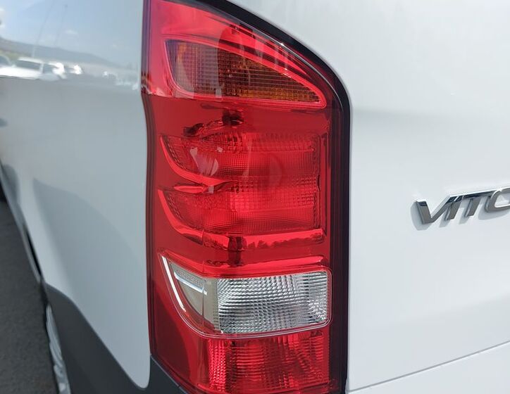 Mercedes-Benz Vito 13