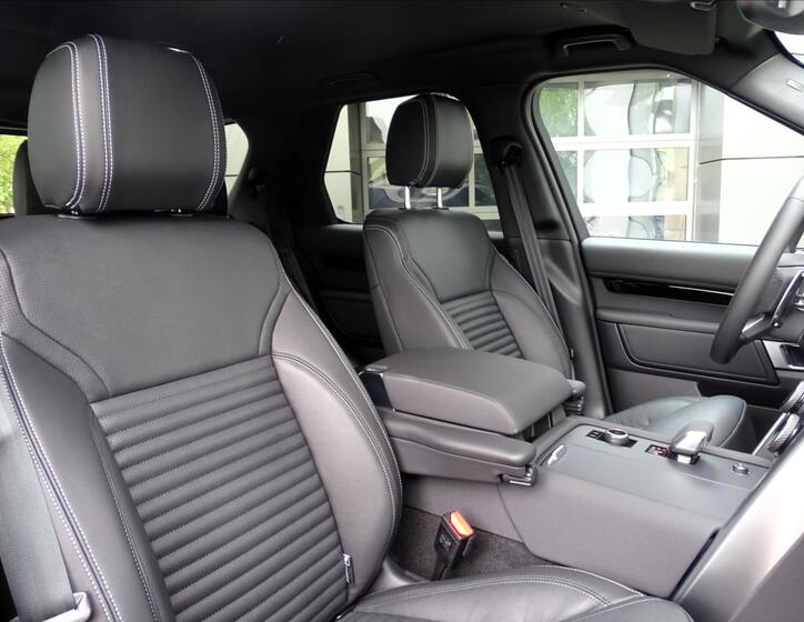Land Rover Discovery 25