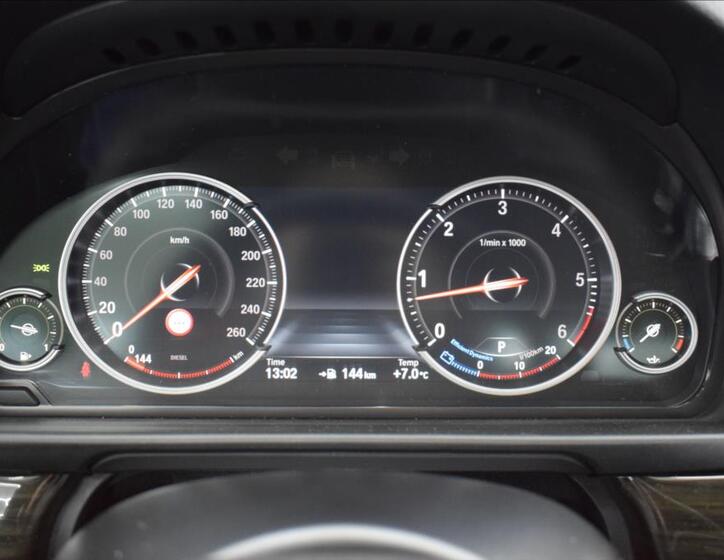 BMW Řada 5 32