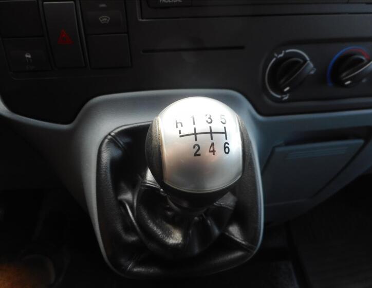 Ford Transit 16