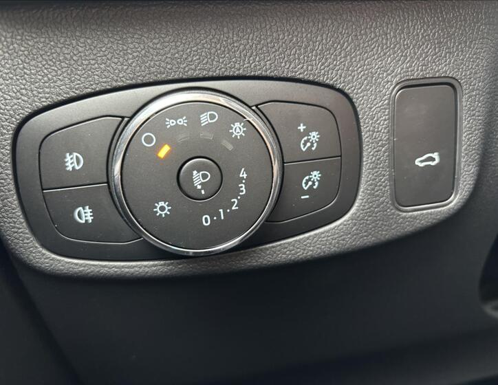 Ford Focus 25