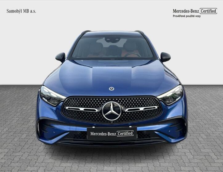 Mercedes-Benz GLC 8