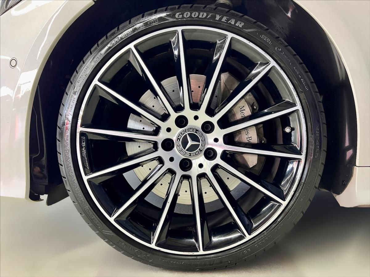 Mercedes-Benz Třídy E